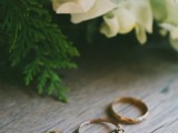 marsala-and-blush-pink-farmhouse-wedding-with-a-hipster-feel-5