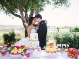 modern-and-vibrant-neon-wedding-ideas-19