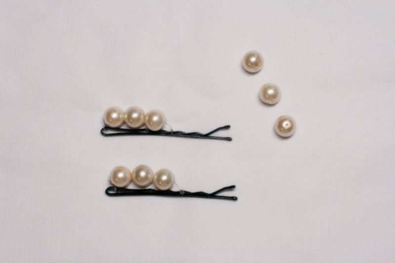 Picture Of pretty diy pearl hairpins to adorn your wedding hairstyle  1