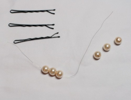 Pretty DIY Pearl Hairpins To Adorn Your Wedding Hairstyle