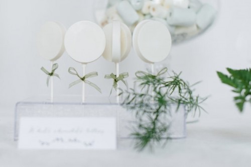 Pure And Natural Green And White Wedding Inspiration