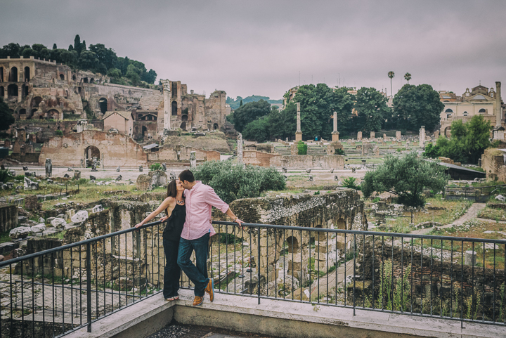 Romantic and emotional engagement shoot in rome  3