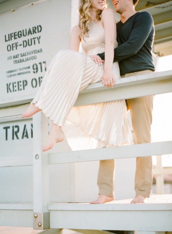 Romantic and relaxed beach engagement session  1