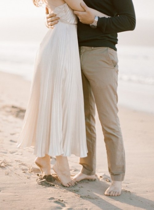 Romantic And Relaxed Beach Engagement Session