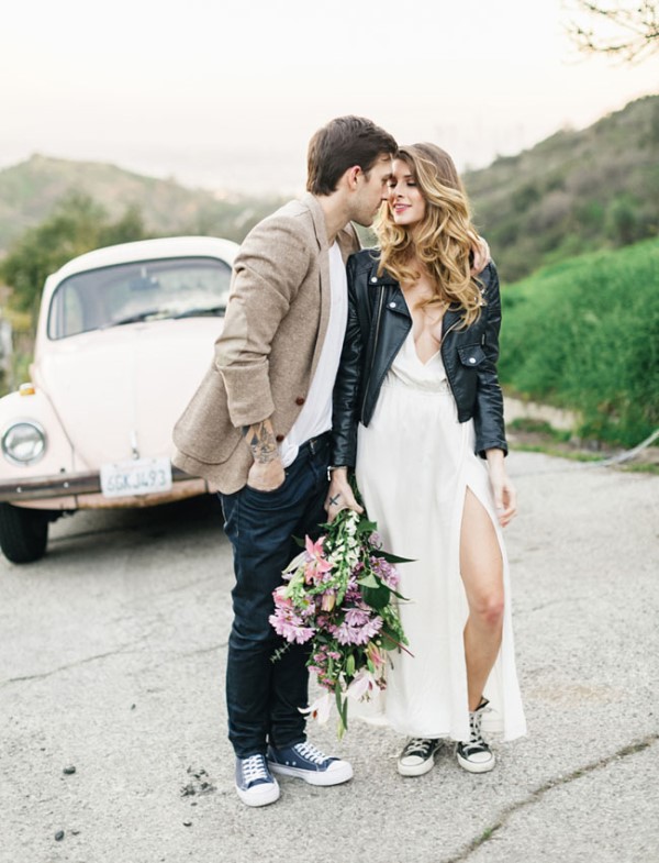 Romantic hollywood engagement session with a vintage car  4