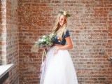 romantic-navy-and-gold-fall-wedding-inspiration-3
