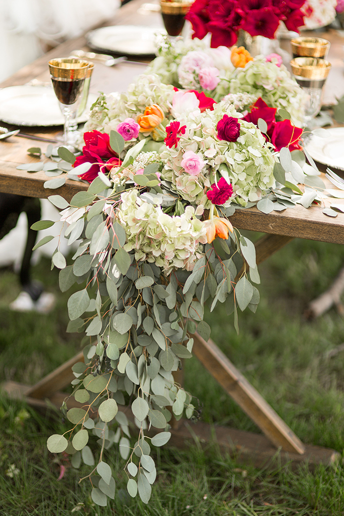 Romantic renaissance wedding inspiration with lush florals  7