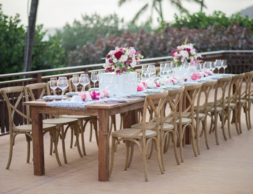 Romantic Tropical Hawaiian Wedding Inspiration