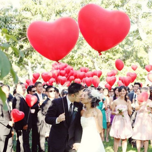 35 Romantic Valentine’s Day Wedding Ideas