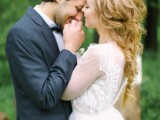 romantic-white-wedding-inspirational-shoot-in-a-blossoming-garden-6