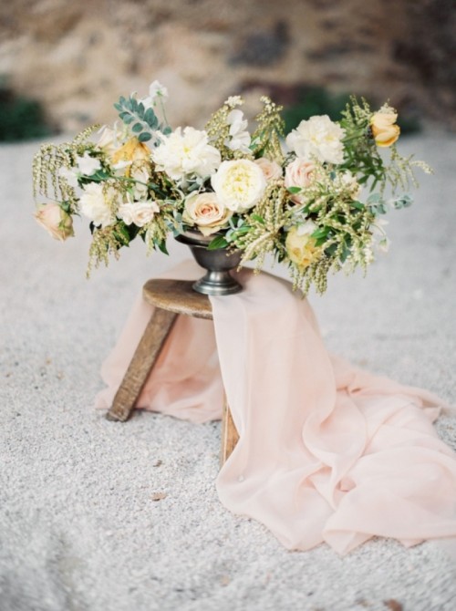 Rustic Pastel Wedding Shoot With Vintage Touches