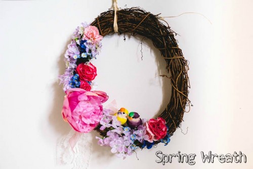 Simple DIY Spring Wreath For Wedding Decor