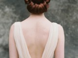 simple-yet-elegant-diy-rolled-chignon-wedding-hairstyle-3
