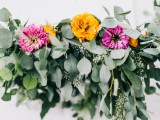 simple-yet-lovely-diy-flower-wedding-chandelier-2