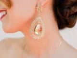 statement-earrings-wedding-trend-ideas-12