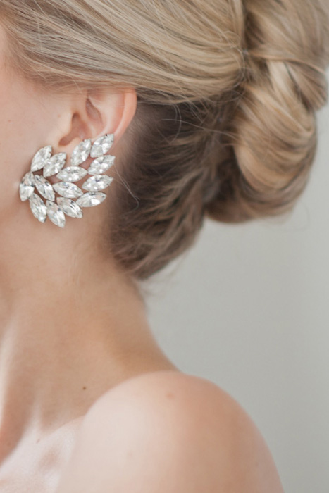 Picture Of statement earrings wedding trend ideas  2