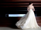 stunning-avant-garde-wedding-dresses-collection-2015-by-rosalynn-win-2