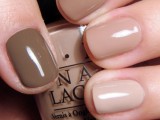 a stylish manicure from taupe to neutrals with an ombre effect is a lovely and cool idea not only for a boho bride