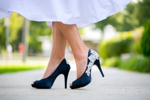 navy peep toe shoes with white lace for a bride or bridesmaids are a cool touch of color