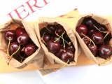 summer-rustic-diy-cherry-wedding-favors-for-your-guests-2