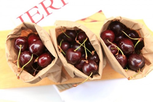 Summer Rustic DIY Cherry Wedding Favors For Your Guests