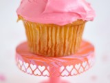 the-cutest-diy-mini-cakestand-for-your-valentines-day-wedding-3