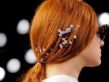 the-hottest-2015-wedding-trend-15-lovely-mini-floral-hair-pins-2