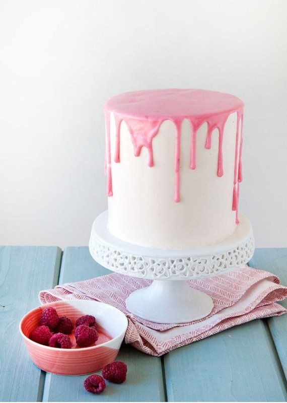 Picture Of the hottest wedding trend 17 sweet and fun color drip wedding cakes  11