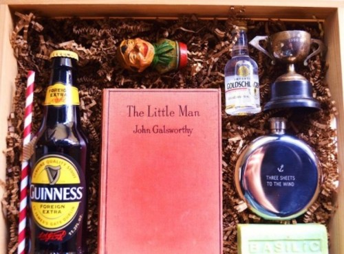 Thoughtful And Cool DIY ‘Will You Be My Groomsman’ Box