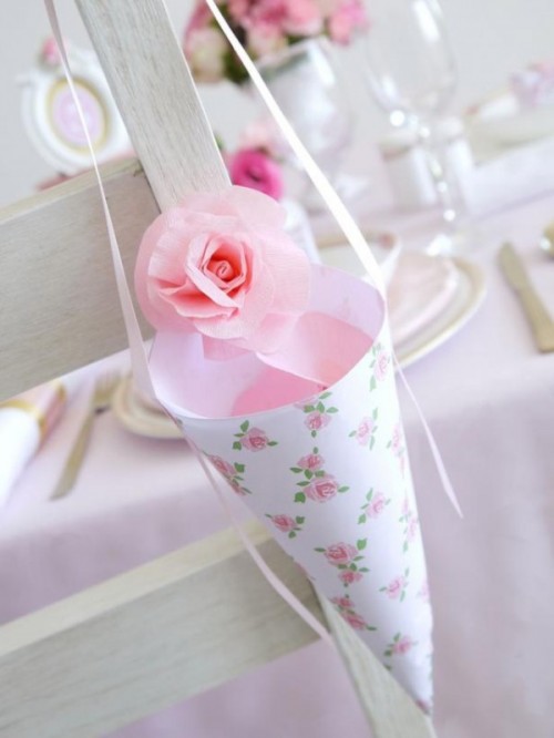 Very Quick Diy Paper Cones For Rose Petals Or Favors