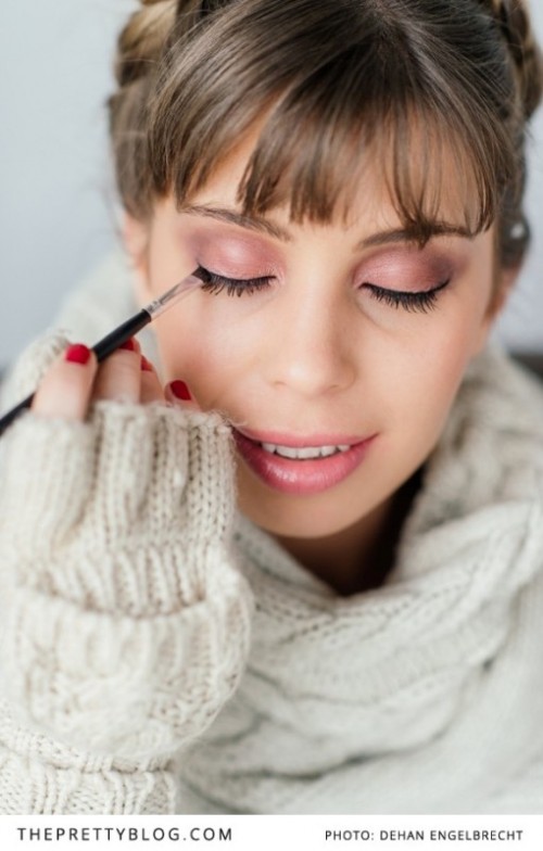 Warm And Glam Diy Shimmering Smokey Eye Makeup For A Bride