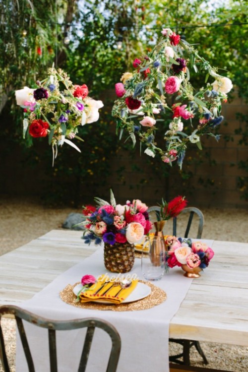 Whimsical DIY Geometric Floral Pendants For Your Wedding Decor