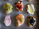 mini sandwiches with various fruits, berries, veggies, eggs and toppings are always a great idea